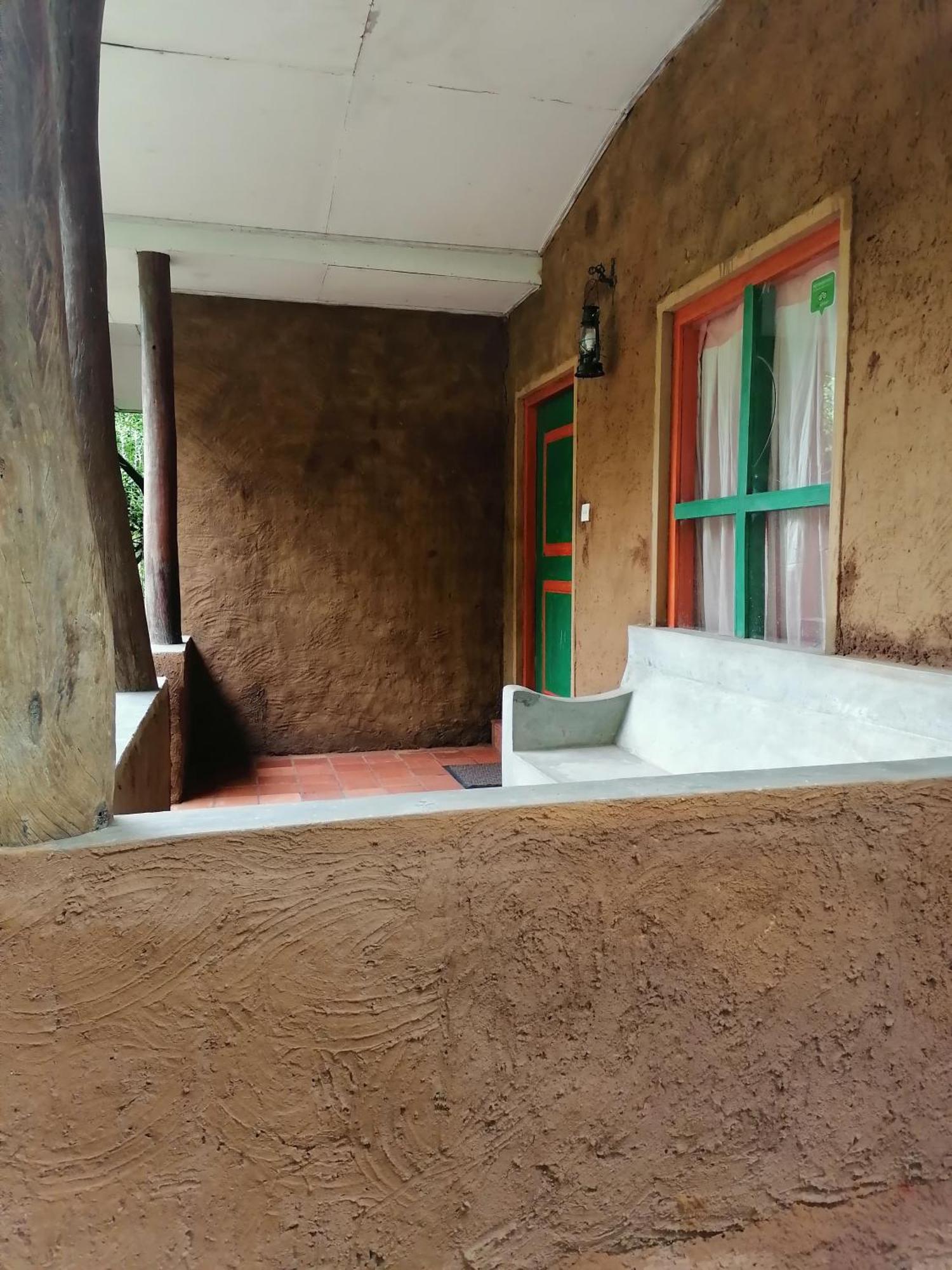 Clay Hut Village Polonnaruwa Εξωτερικό φωτογραφία